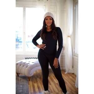 NEW LITTLE SECRET OF MINE fleece leggings set in black